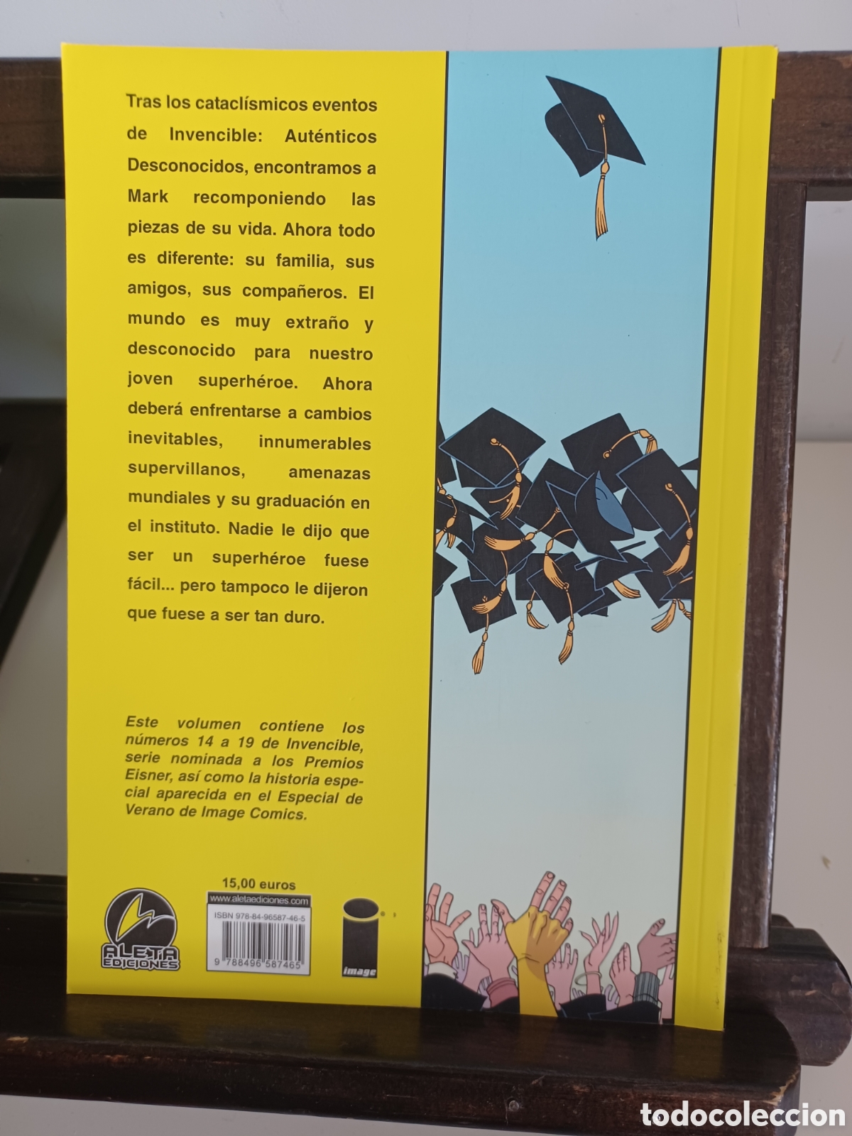 C&oacute;mics: Invencible 6 El primero de la clase/ Kirkman/ Aleta Image - Foto 2
