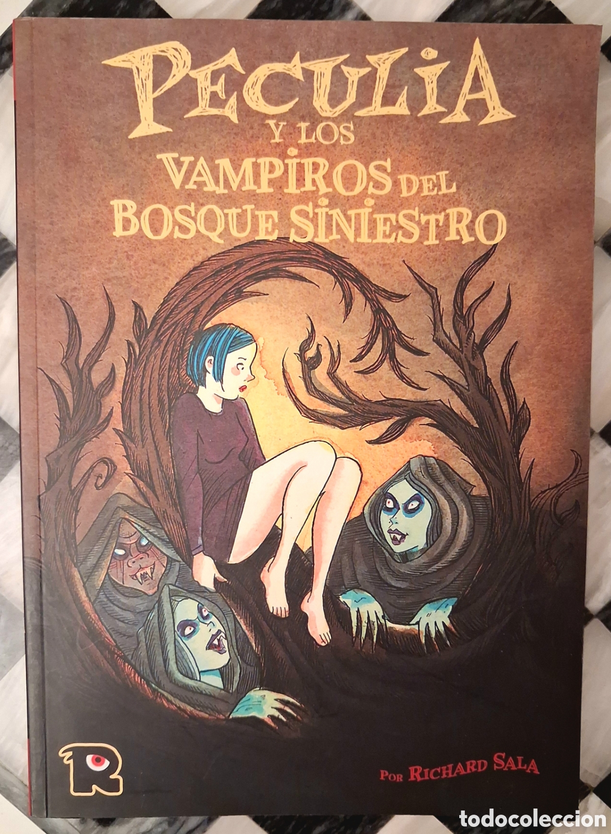 C&oacute;mics: Peculia y los vampiros del bosque siniestro - Richard Sala - nuevo