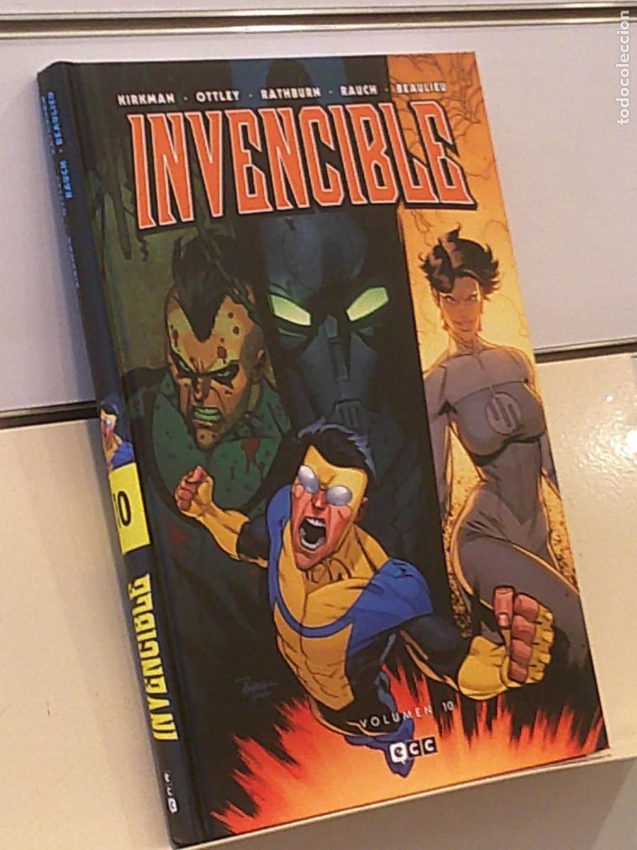 C&oacute;mics: INVENCIBLE VOLUMEN 10 DE 12 ROBERT KIRKMAN TOMO TAPA DURA - ECC OFERTA