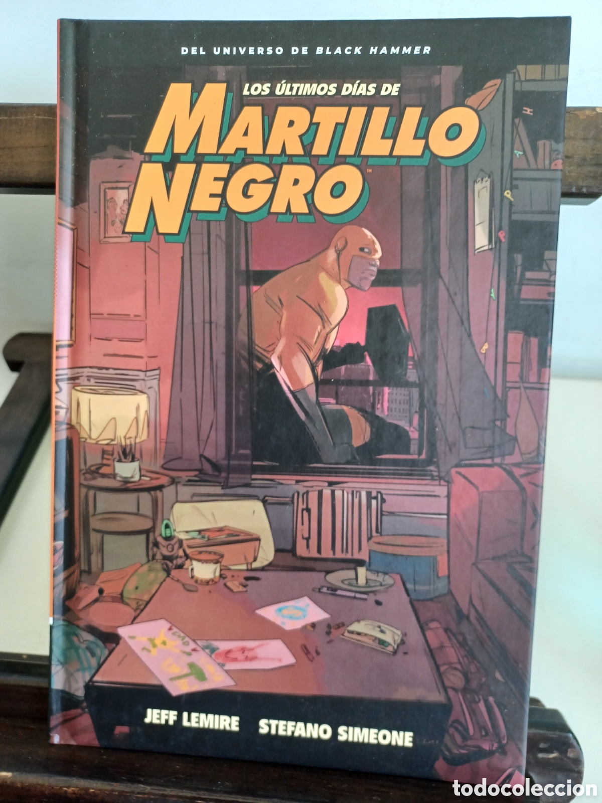C&oacute;mics: Los &uacute;ltimos d&iacute;as de Martillo Negro. Del universo Black Hammer/ Jeff Lemire/ Astiberri/ A ESTRENAR