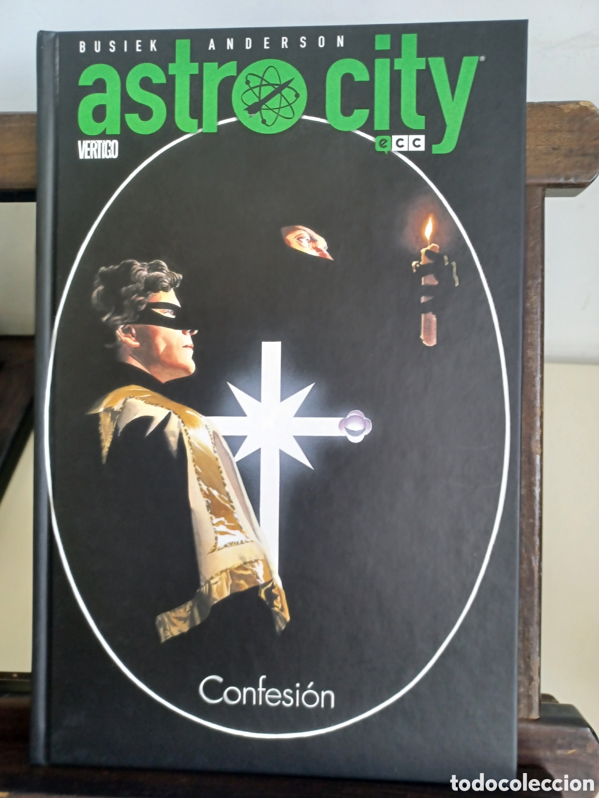C&oacute;mics: Astro City 2. Confesi&oacute;n/ ECC/ Excelente estado - Foto 1