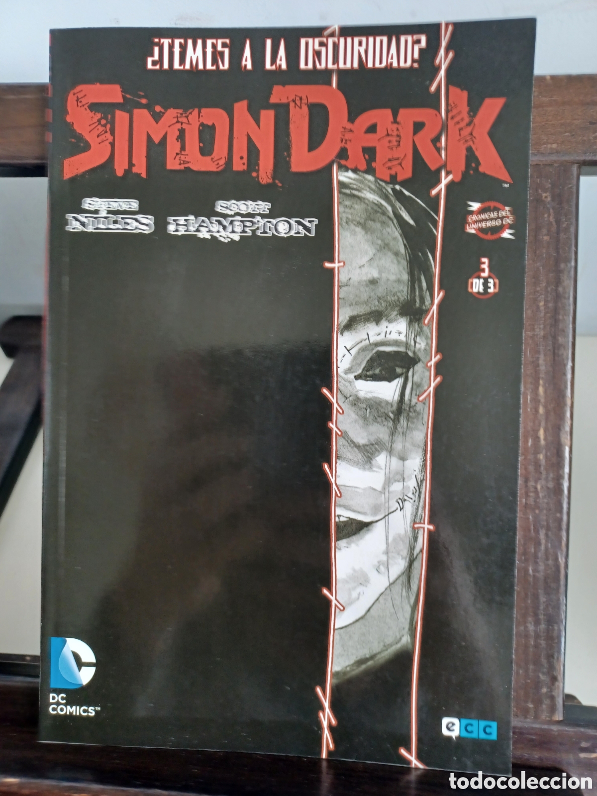 C&oacute;mics: Simon Dark 3 de 3. &iquest;Temes a la oscuridad?/ DC ECC - Foto 1