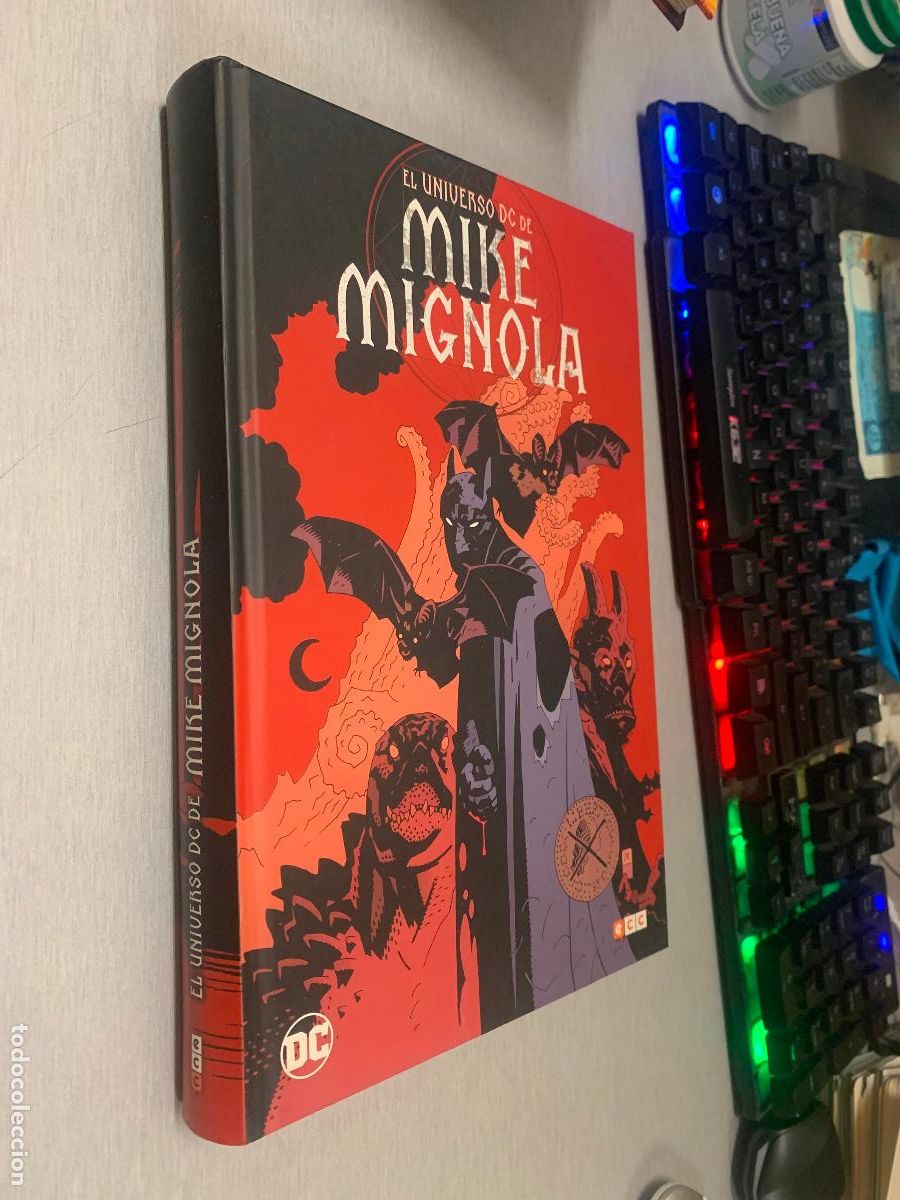 C&oacute;mics: EL UNIVERSO DC DE MIKE MIGNOLA / DC - ECC 2018