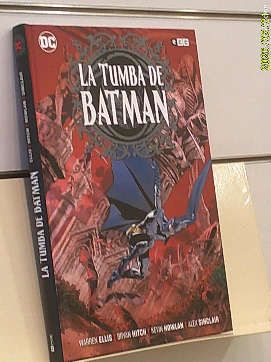 C&oacute;mics: LA TUMBA DE BATMAN WARREN ELLIS TOMO TAPA DURA DC - ECC OFERTA