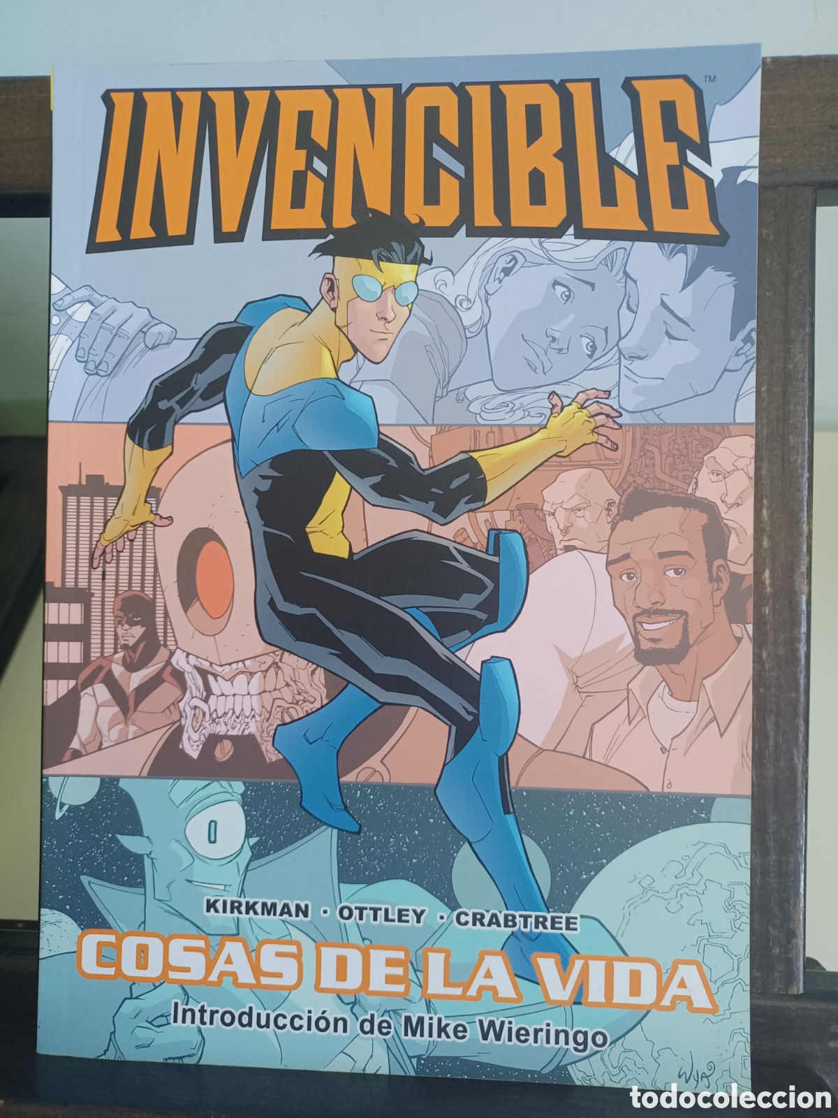 C&oacute;mics: Invencible 7 Cosas de la vida/ Robert Kirkman/ Aleta/ NUEVO A ESTRENAR