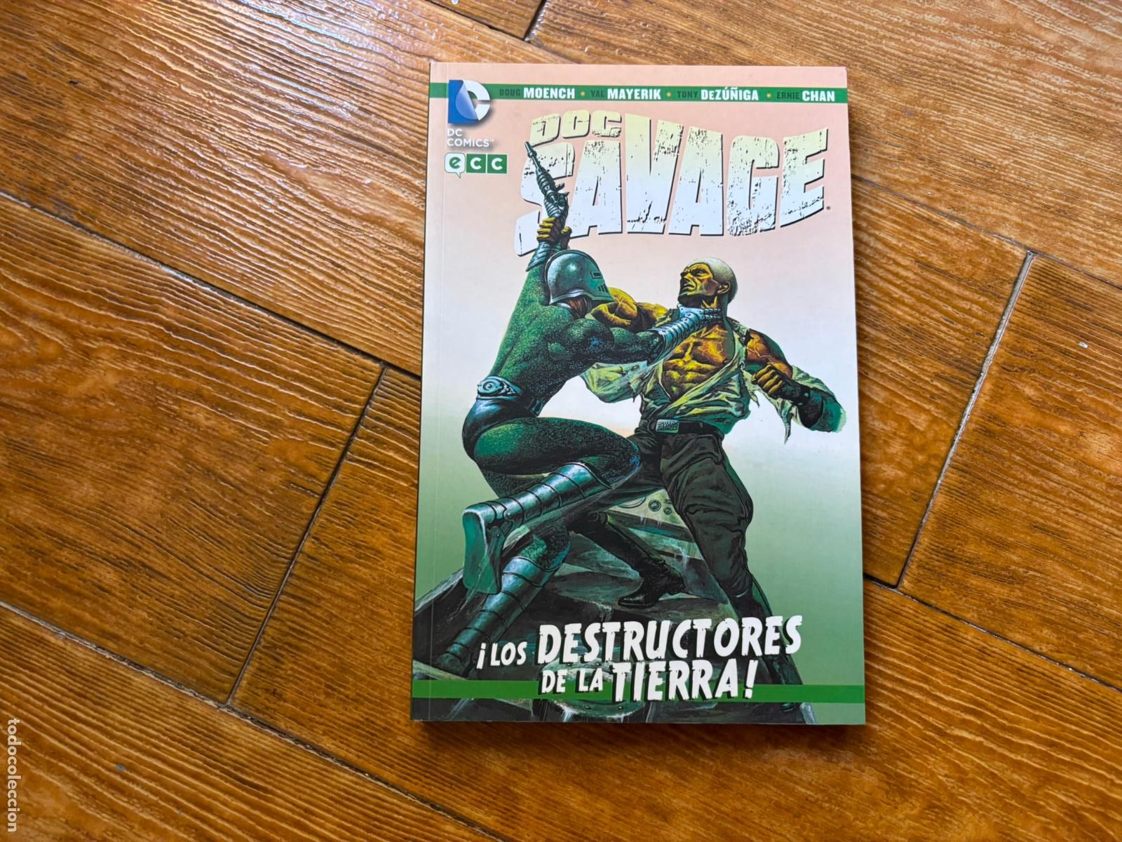 C&oacute;mics: DOC SAVAGE LOS DESTRUCTORES DE LA TIERRA ( EL HOMBRE DE BRONCE ) ECC