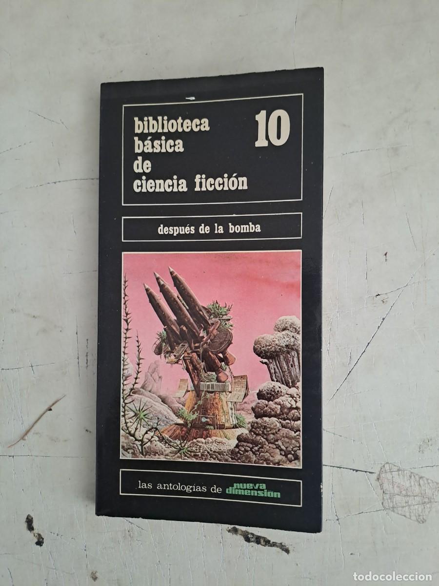 C&oacute;mics: Biblioteca b&aacute;sica de ciencia ficci&oacute;n 10, Nueva dimensi&oacute;n en buen estado Bolsa DA
