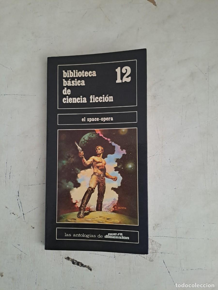 C&oacute;mics: Biblioteca b&aacute;sica de ciencia ficci&oacute;n 12, Nueva dimensi&oacute;n en buen estado Bolsa DA