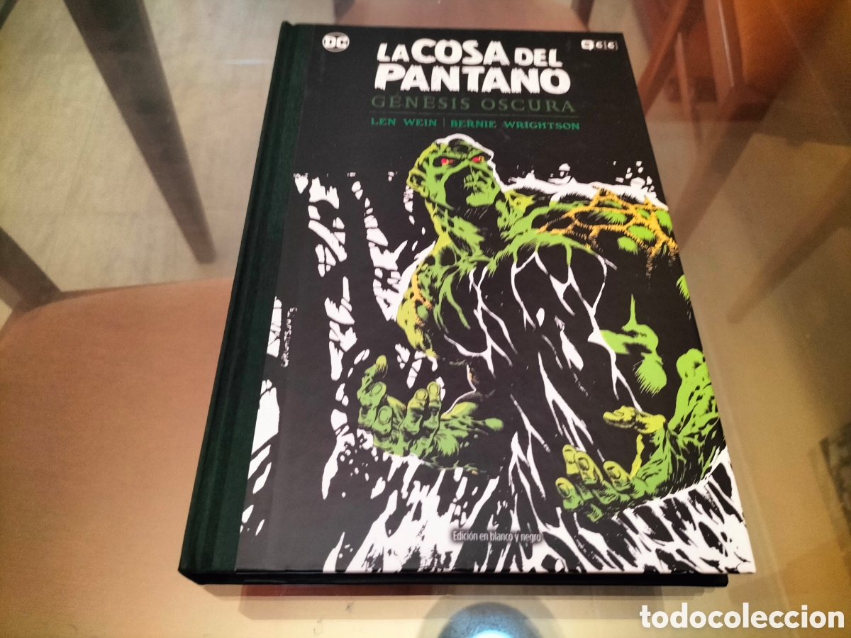 C&oacute;mics: Bernie Wrightson La Cosa del Pantano G&eacute;nesis Oscura Deluxe ECC Env&iacute;o Gratis