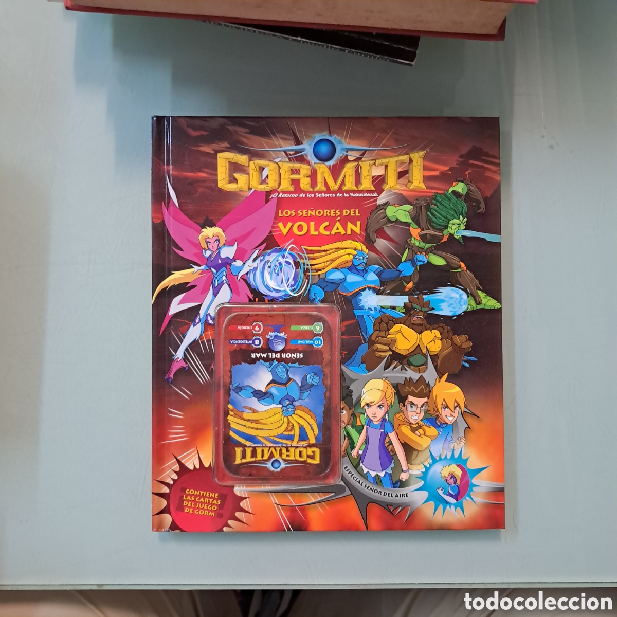 C&oacute;mics: Gormiti, Los se&ntilde;ores del volcan, + baraja