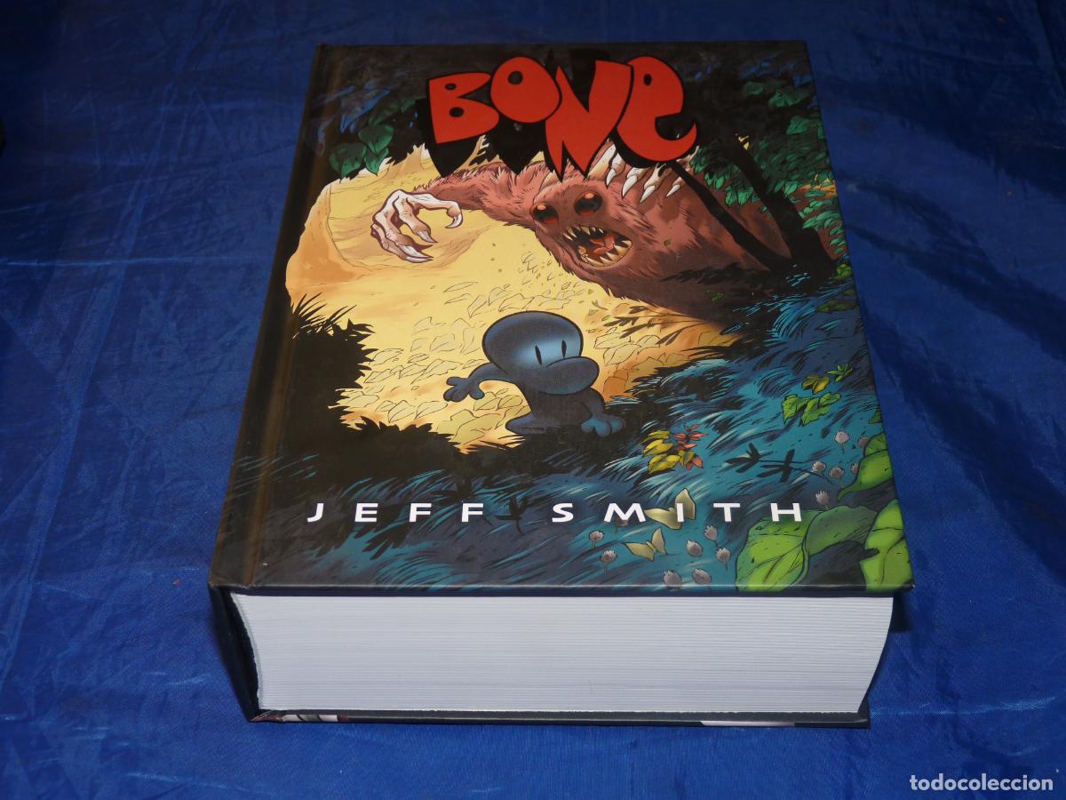 C&oacute;mics: Bone. Integral: EDICI&Oacute;N EN CARTON&Eacute; OREFSLL