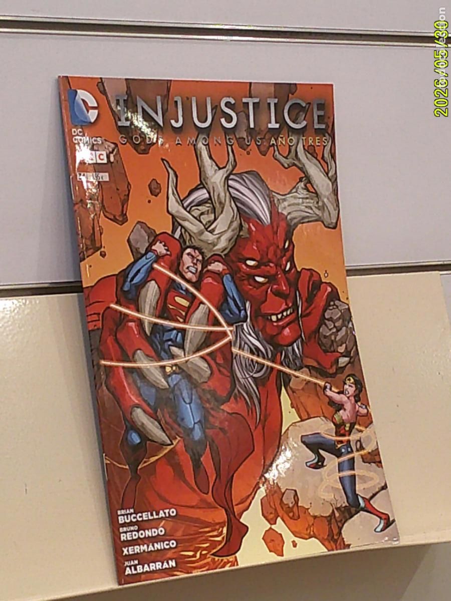 C&oacute;mics: INJUSTICE GODS AMONG US A&Ntilde;O TRES N&ordm; 34 DC - ECC - Foto 1