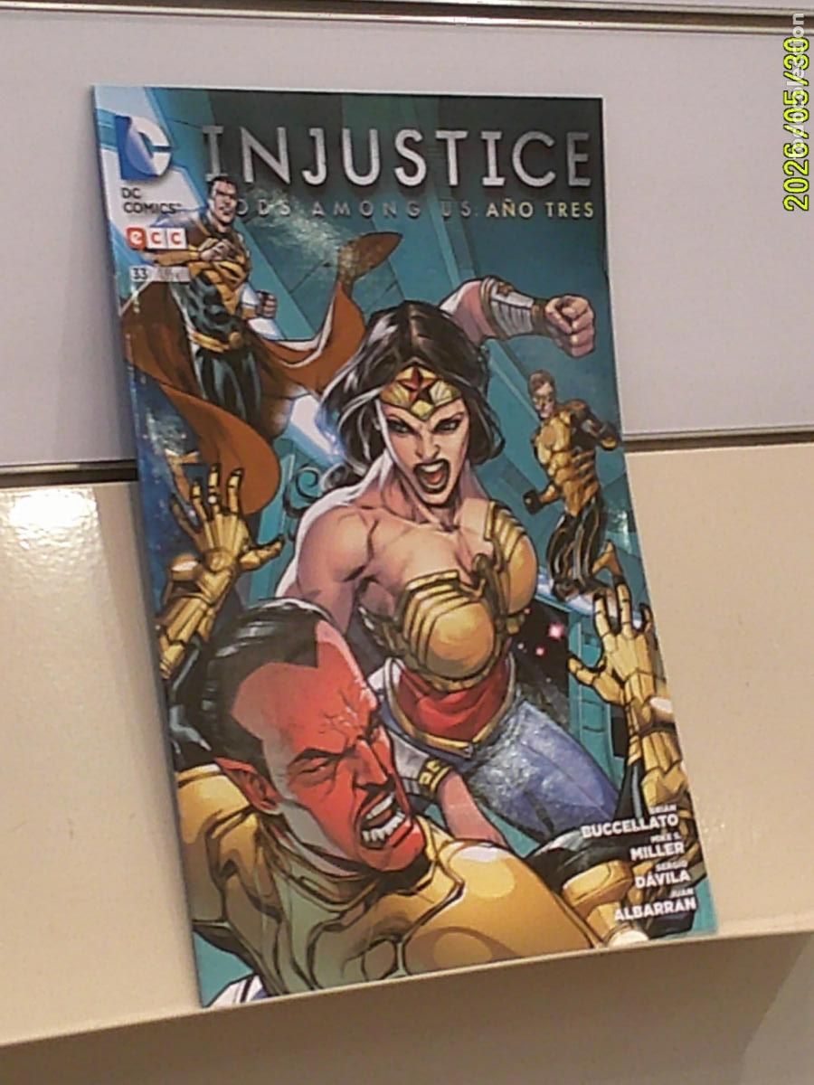 C&oacute;mics: INJUSTICE GODS AMONG US A&Ntilde;O TRES N&ordm; 33 DC - ECC - Foto 1