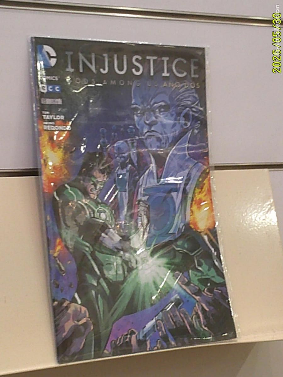 C&oacute;mics: INJUSTICE GODS AMONG US A&Ntilde;O DOS N&ordm; 15 DC - ECC