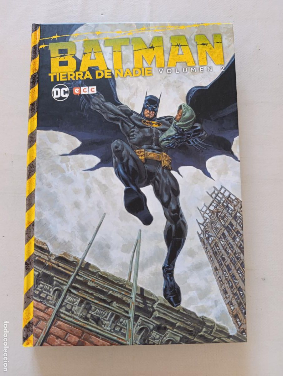 C&oacute;mics: BATMAN - TIERRA DE NADIE VOLUMEN 2 - DC - ECC - TAPA DURA (370w)