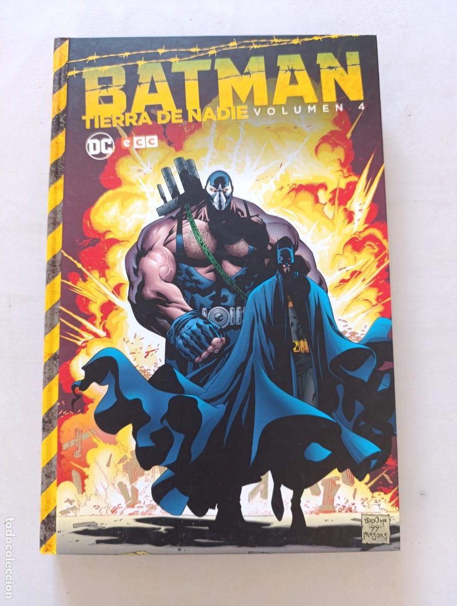 C&oacute;mics: BATMAN - TIERRA DE NADIE VOLUMEN 4 - DC - ECC - TAPA DURA (316w)