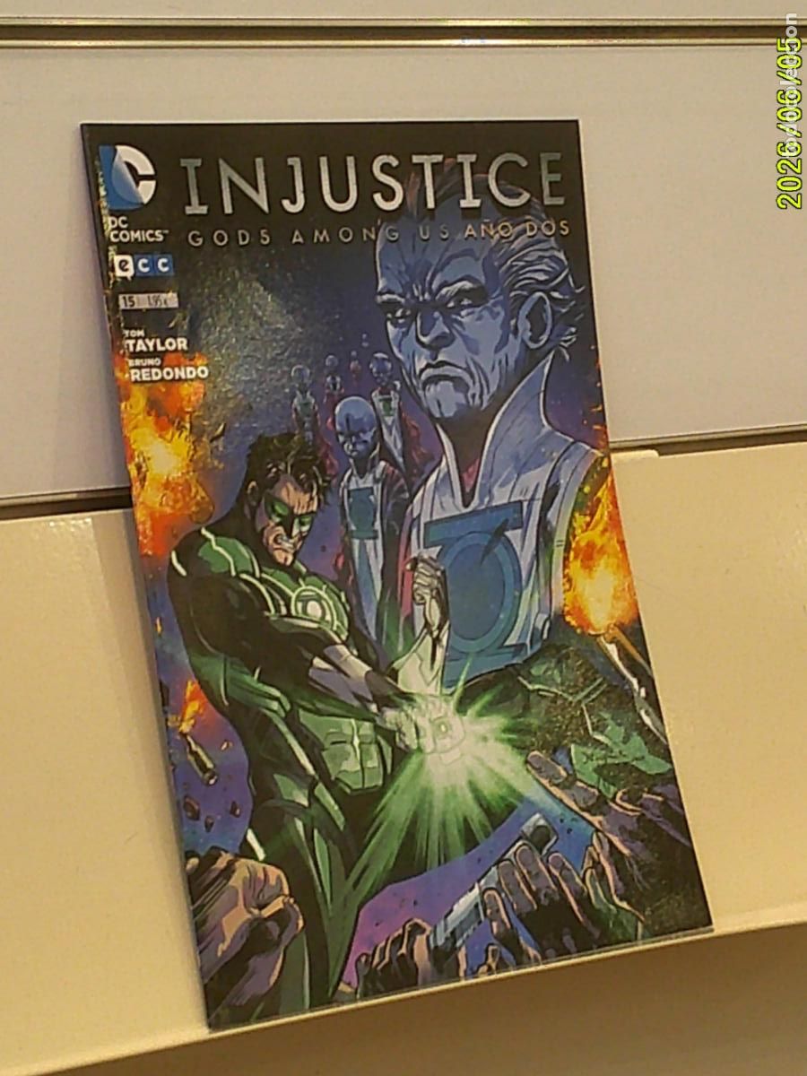 C&oacute;mics: INJUSTICE GODS AMONG US A&Ntilde;O DOS N&ordm; 15 DC - ECC OFERTA - Foto 1