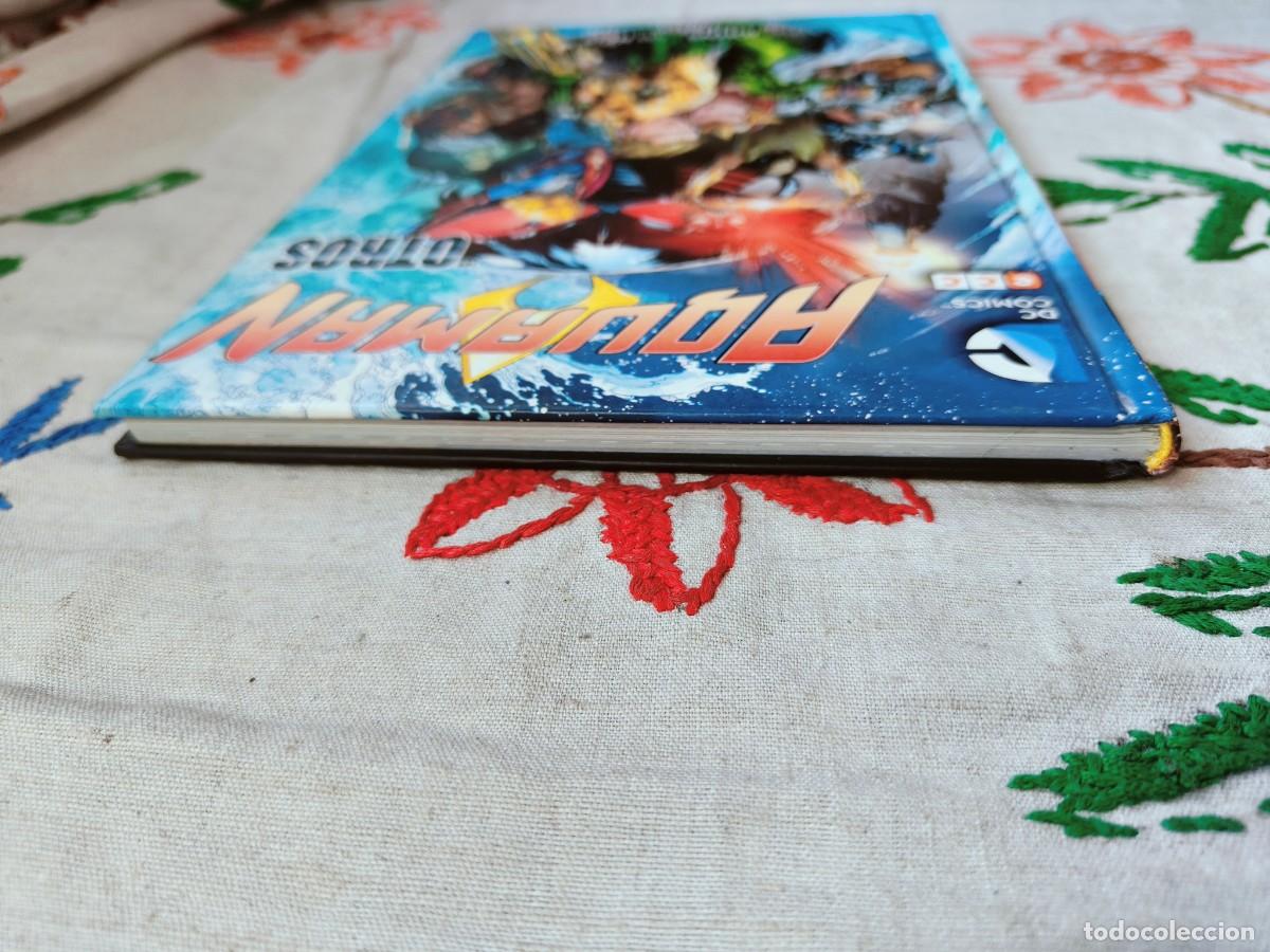 C&oacute;mics: Aquaman. Los Otros. Geoff Johns. DC. ECC. - Foto 6