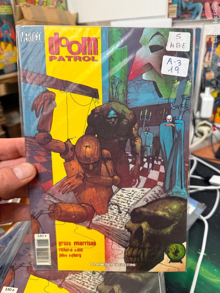 C&oacute;mics: DOOM PATROL EDITORIAL PLANETA NUMERO 5 - Foto 1