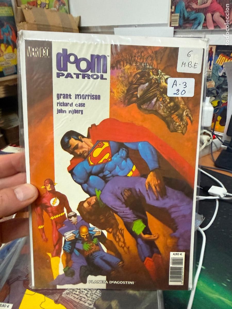 C&oacute;mics: DOOM PATROL EDITORIAL PLANETA NUMERO 6