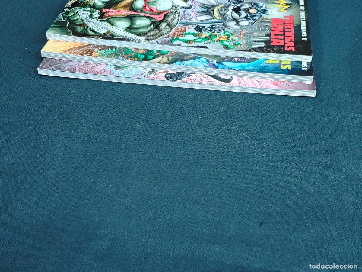 C&oacute;mics: COLECCION COMPLETA - BATMAN TORTUGAS NINJA - 3 TOMOS - ECC - Foto 3