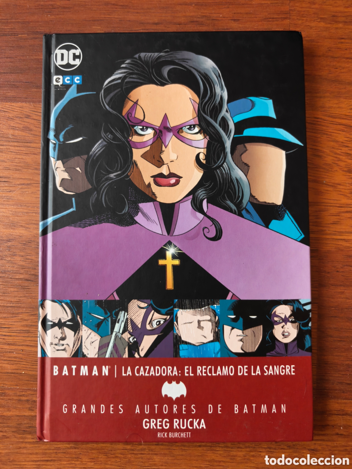 C&oacute;mics: Grandes autores Batman. La cazadora El reclamo de la sangre. Greg Rucka. Ecc.