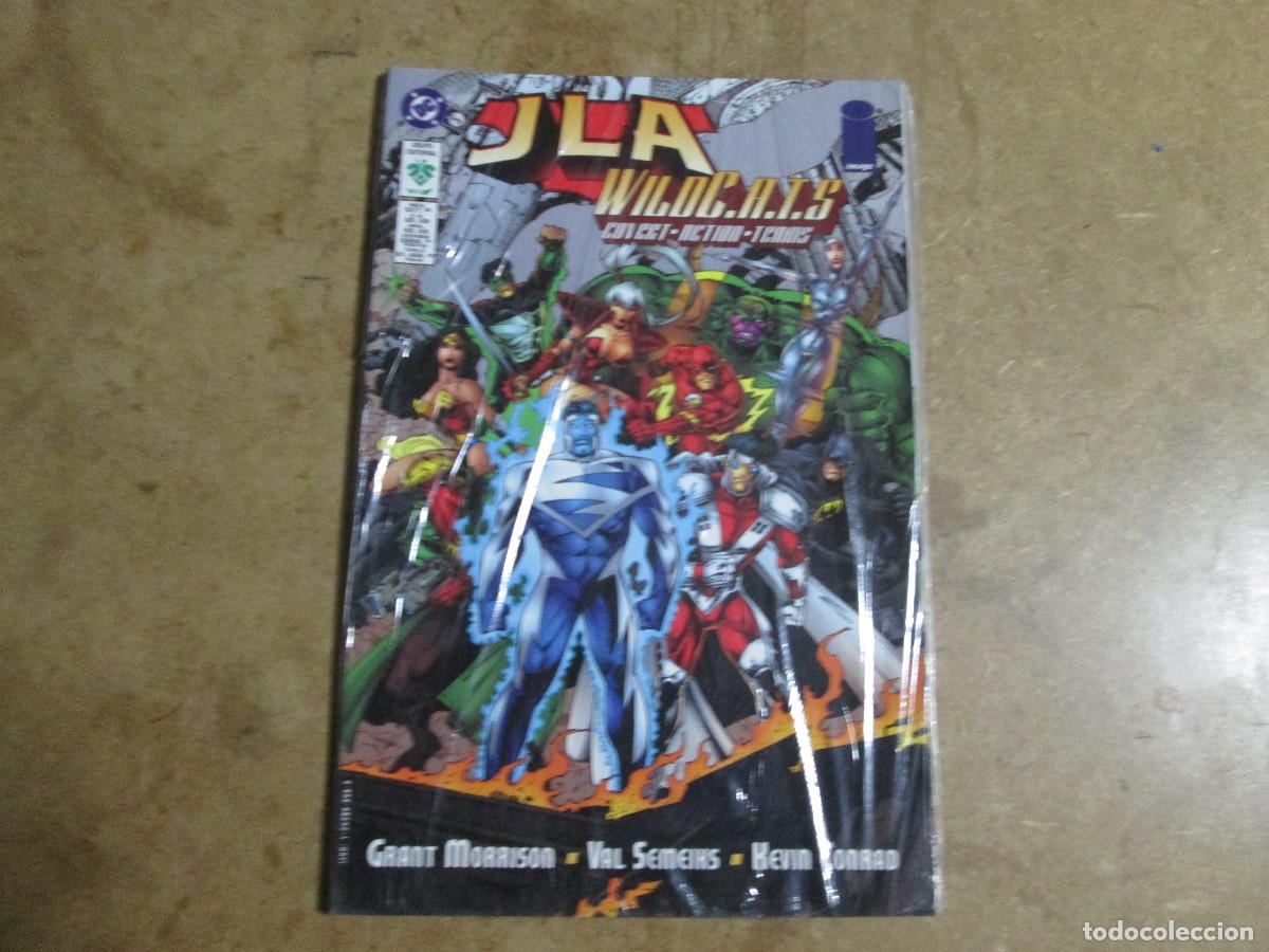 C&oacute;mics: JLA/WILDC.A.T.S., del grupo editorial vid - Foto 1