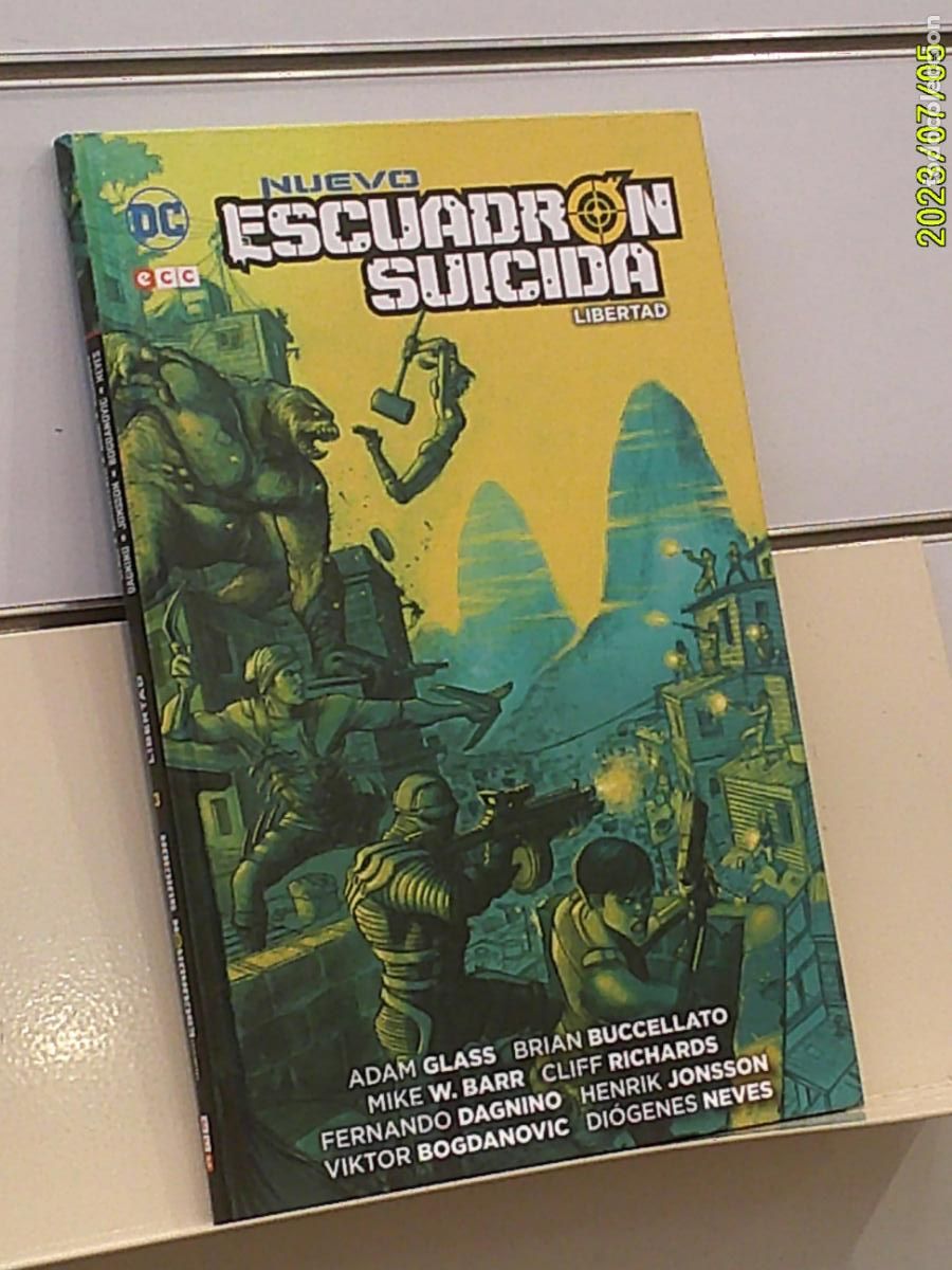 C&oacute;mics: NUEVO ESCUADRON SUICIDA N&ordm; 3 LIBERTAD TOMO TAPA DURA DC - ECC OFERTA (ANTES 15,95&euro;)