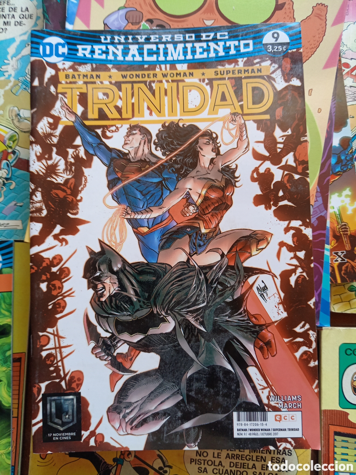 C&oacute;mics: Universo DC renacimiento Trinidad 9 Contiene p&oacute;ster cj106