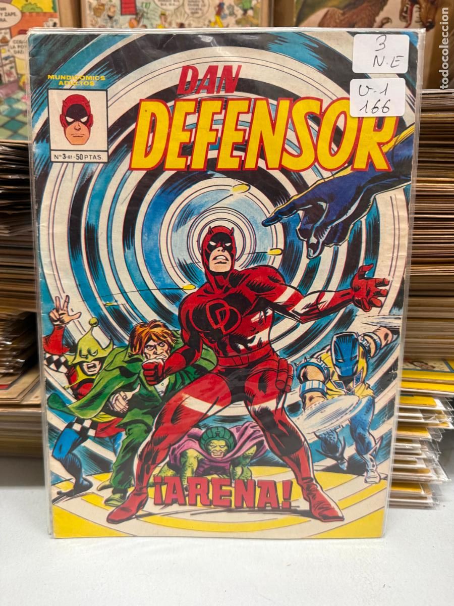 Comics: DAN DEFENSOR MUNDICOMICS NUMERO 3