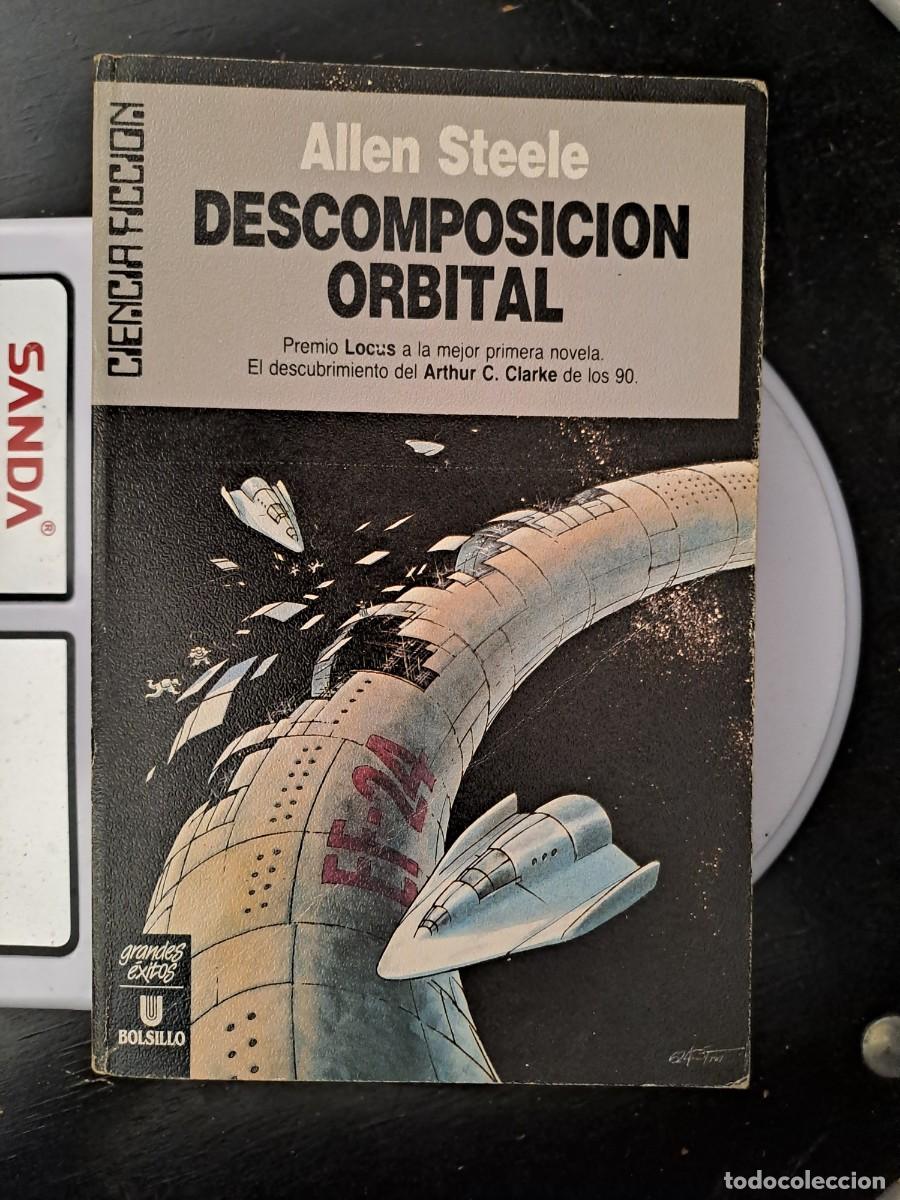 C&oacute;mics: Ciencia ficci&oacute;n 118, descomposici&oacute;n orbital, Ultramar en buen estado Bolsa DA