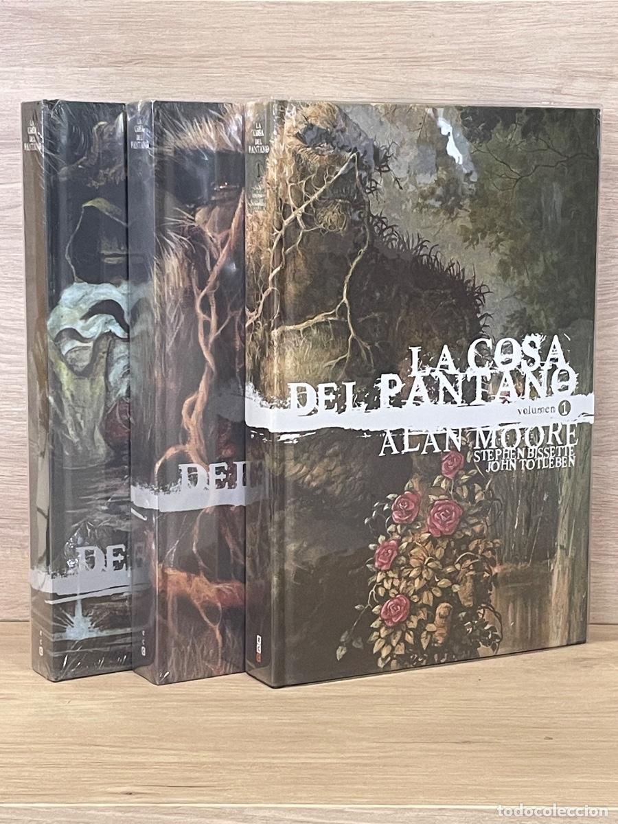 C&oacute;mics: La cosa del pantano de Alan Moore / Completo 3 vol&uacute;menes / edici&oacute;n de lujo / ECC - Foto 1