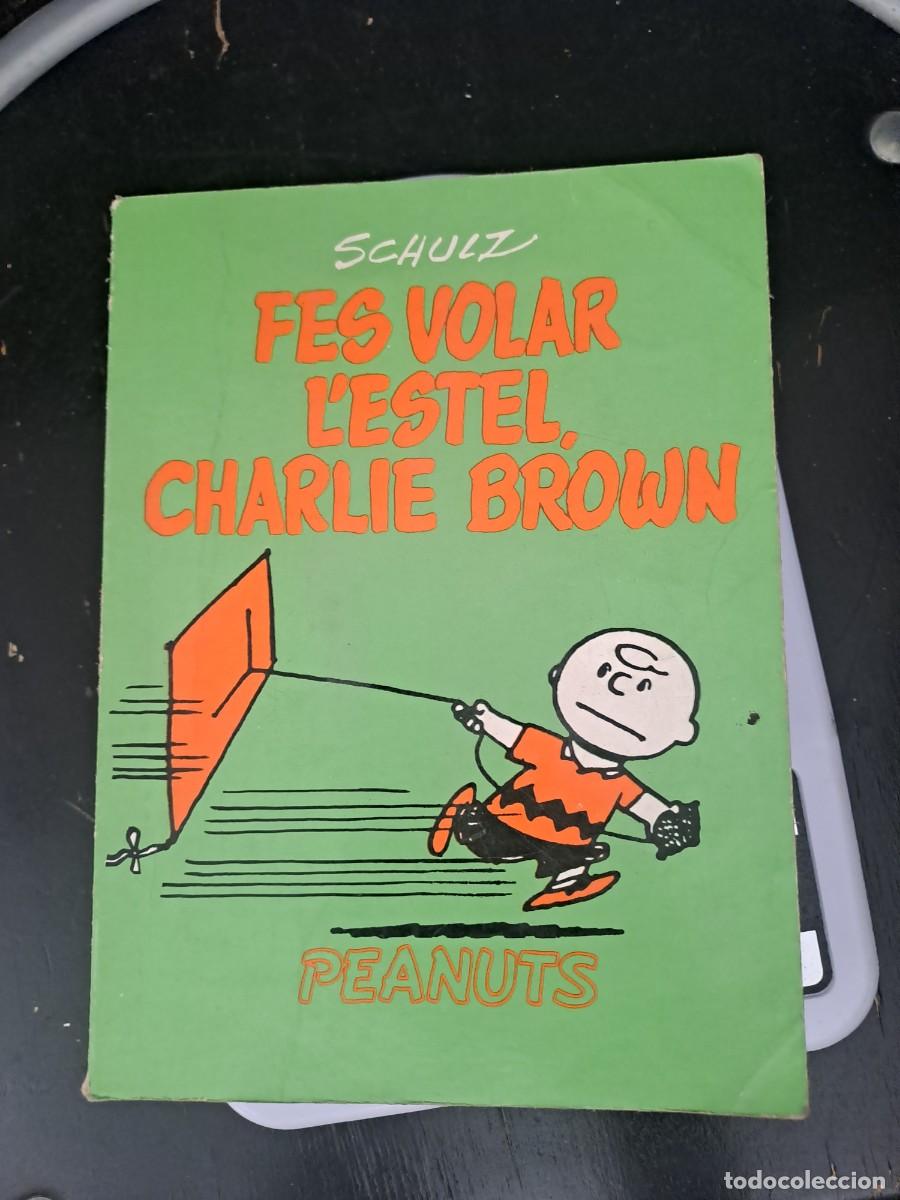 C&oacute;mics: Charlie Brown 12, fes volar l'estel, edicions 62 en buen estado Bolsa DA