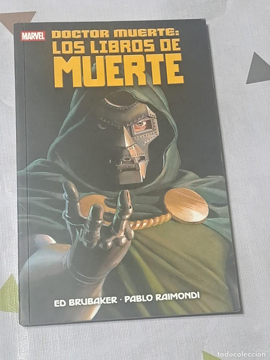 C&oacute;mics: Doctor muerte, los libros de muerte, Panini en muy buen estado
