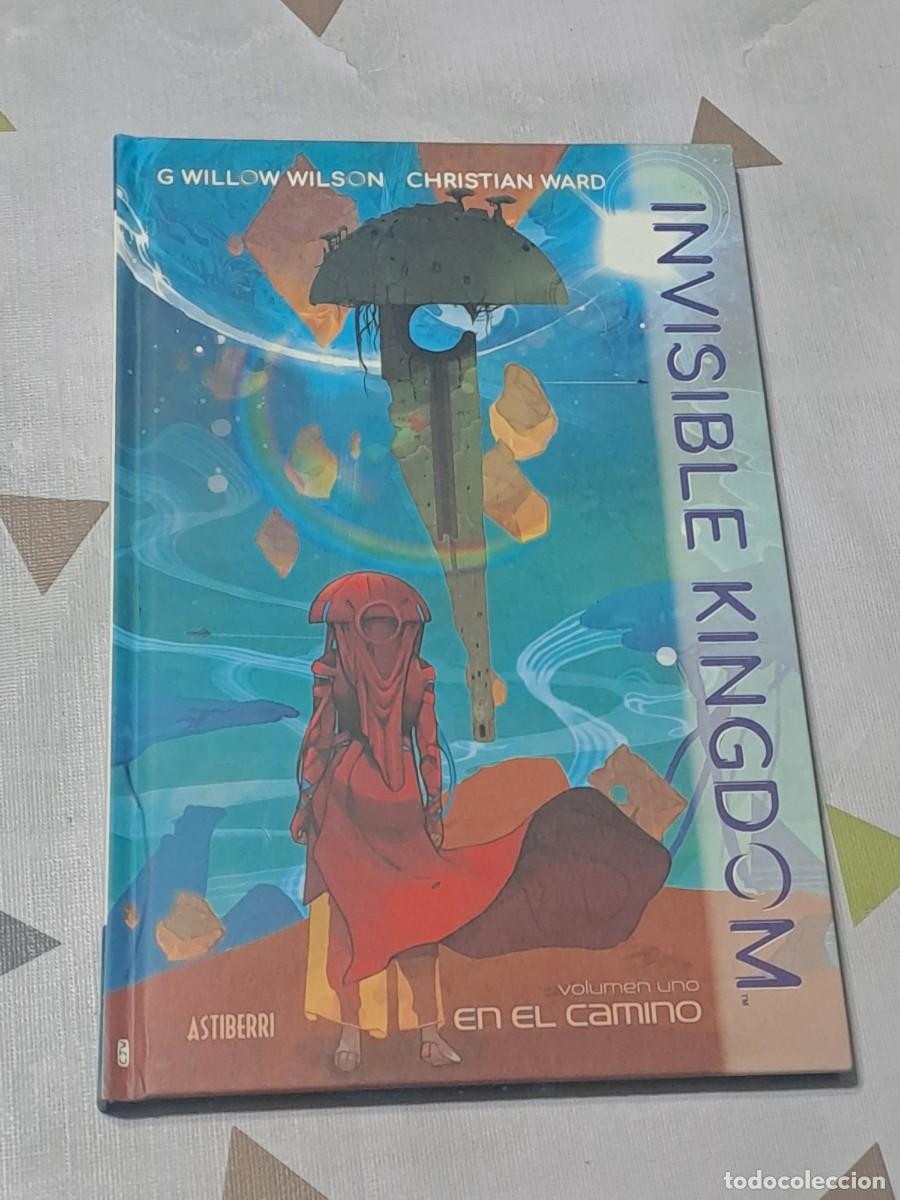 C&oacute;mics: Invisible kingdom 1, en el camino, Astiberri en perfecto estado