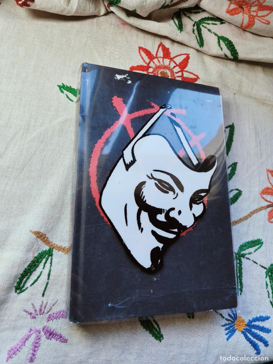 C&oacute;mics: V Vendetta. Deluxe. Alan Moore. DC. ECC. Edici&oacute;n en tapa dura.