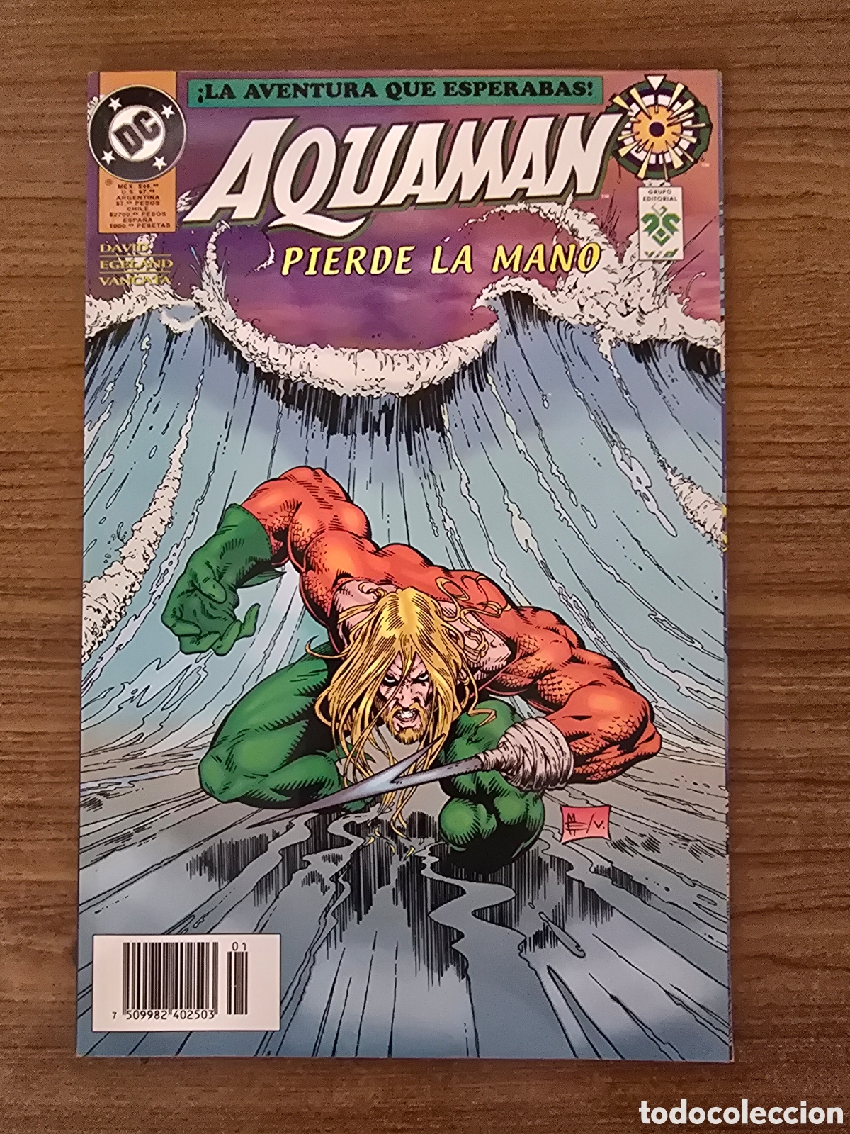 C&oacute;mics: AQUAMAN PIERDE LA MANO,(DC)