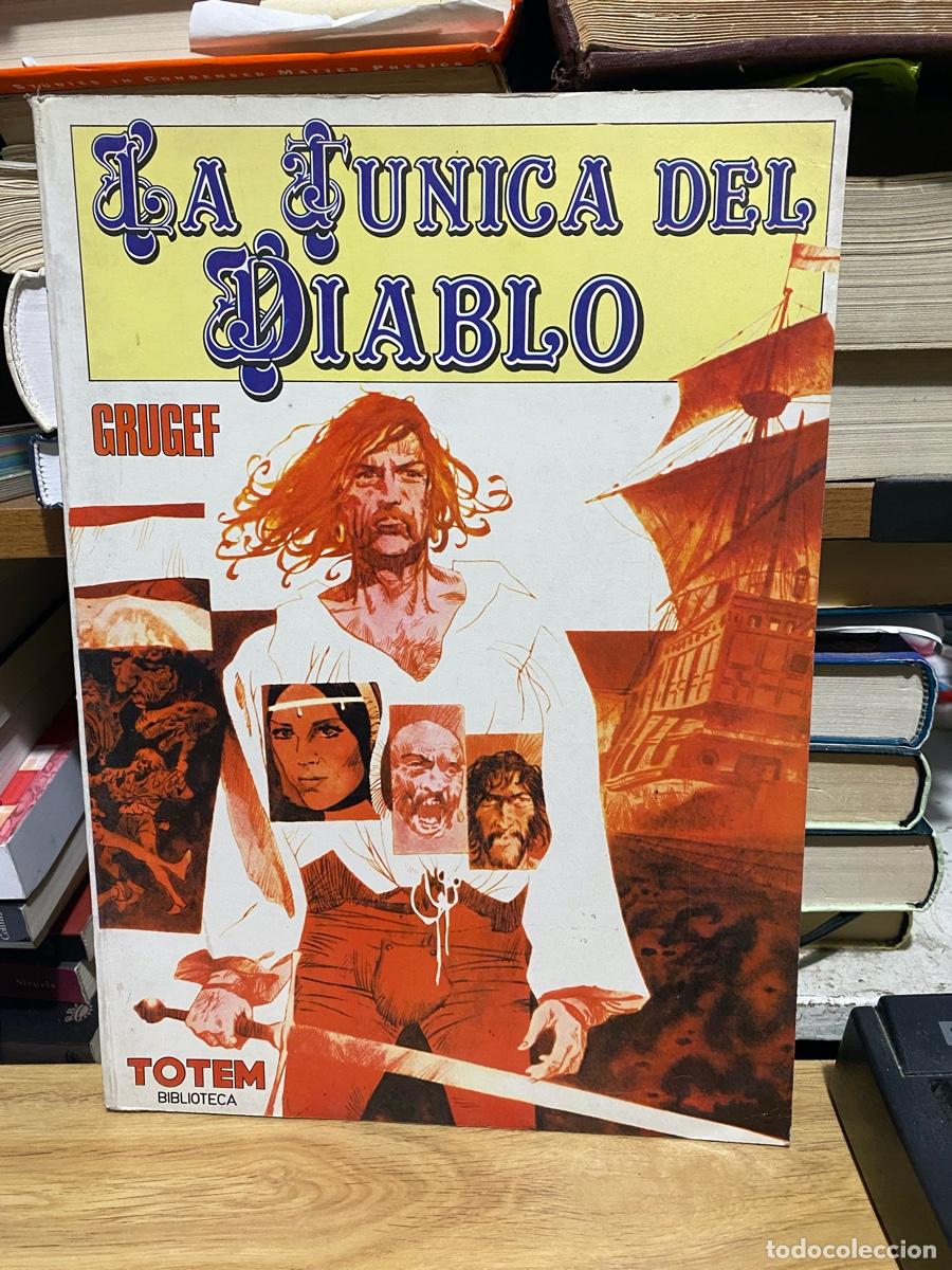 C&oacute;mics: LA TUNICA DEL DIABLO, GRUGEF, TOTEM BIBLIOTECA