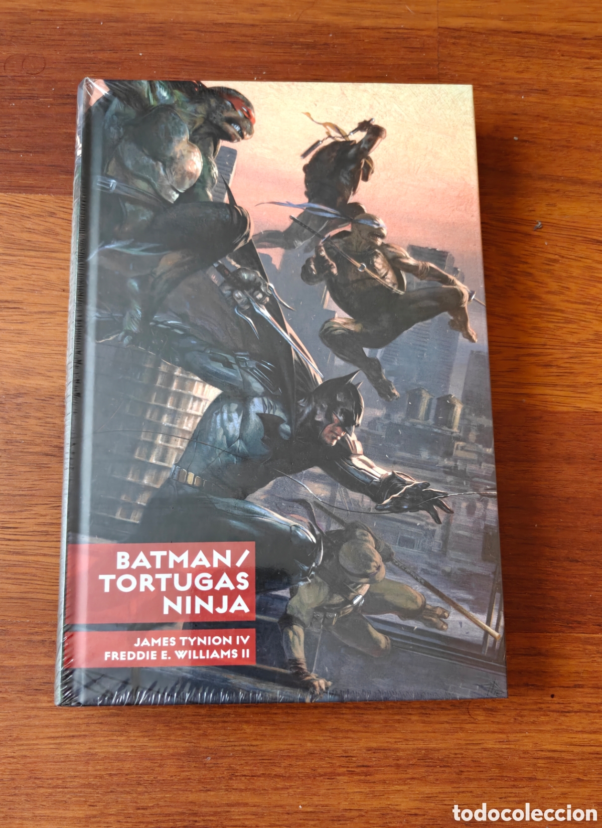 C&oacute;mics: Precintado. Integral Batman Tortugas Ninja. James Tynion.