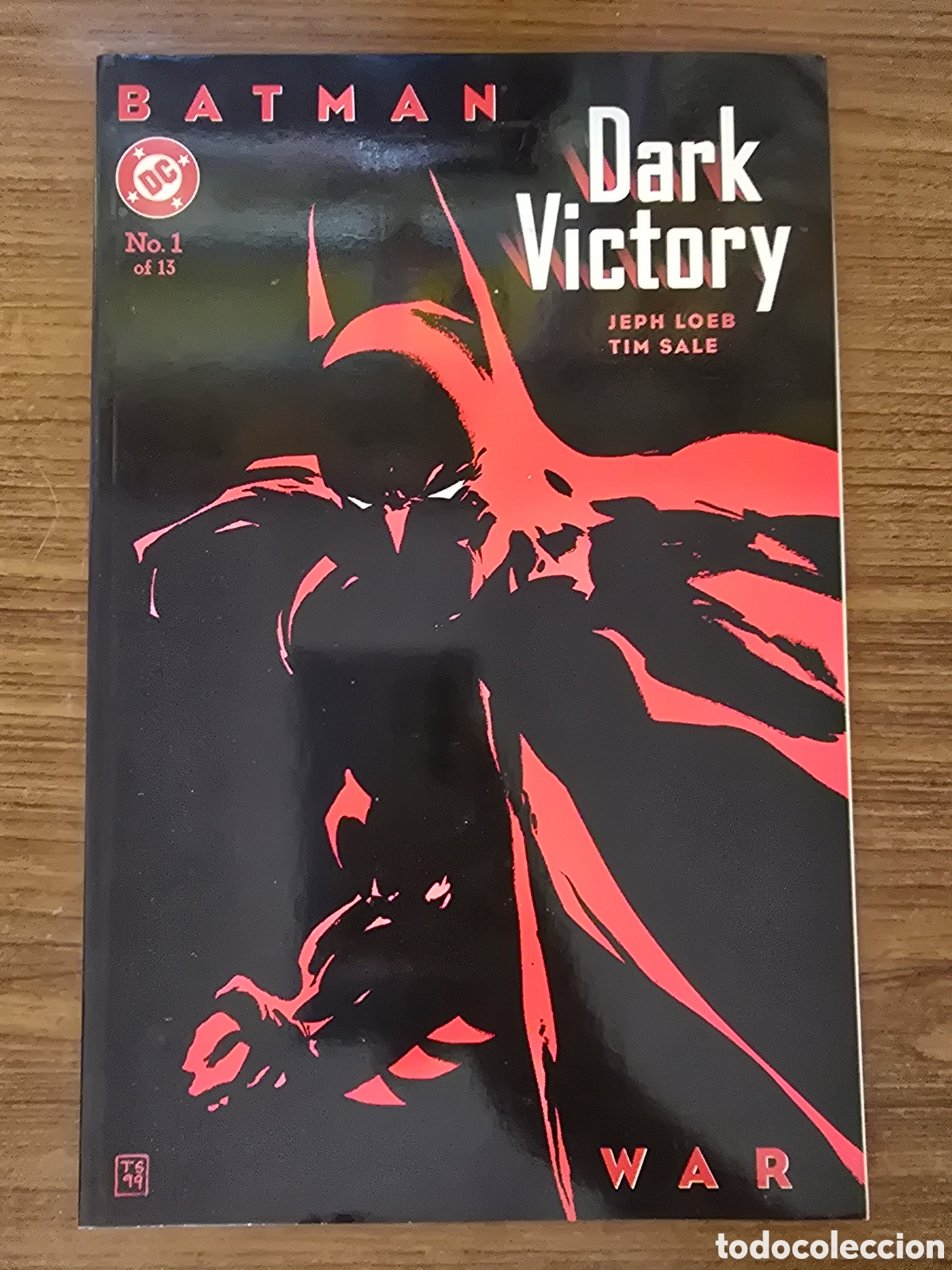 C&oacute;mics: BATMAN,DARK VICTOTY,WAR,NUMERO 1 DE 13,(DC)