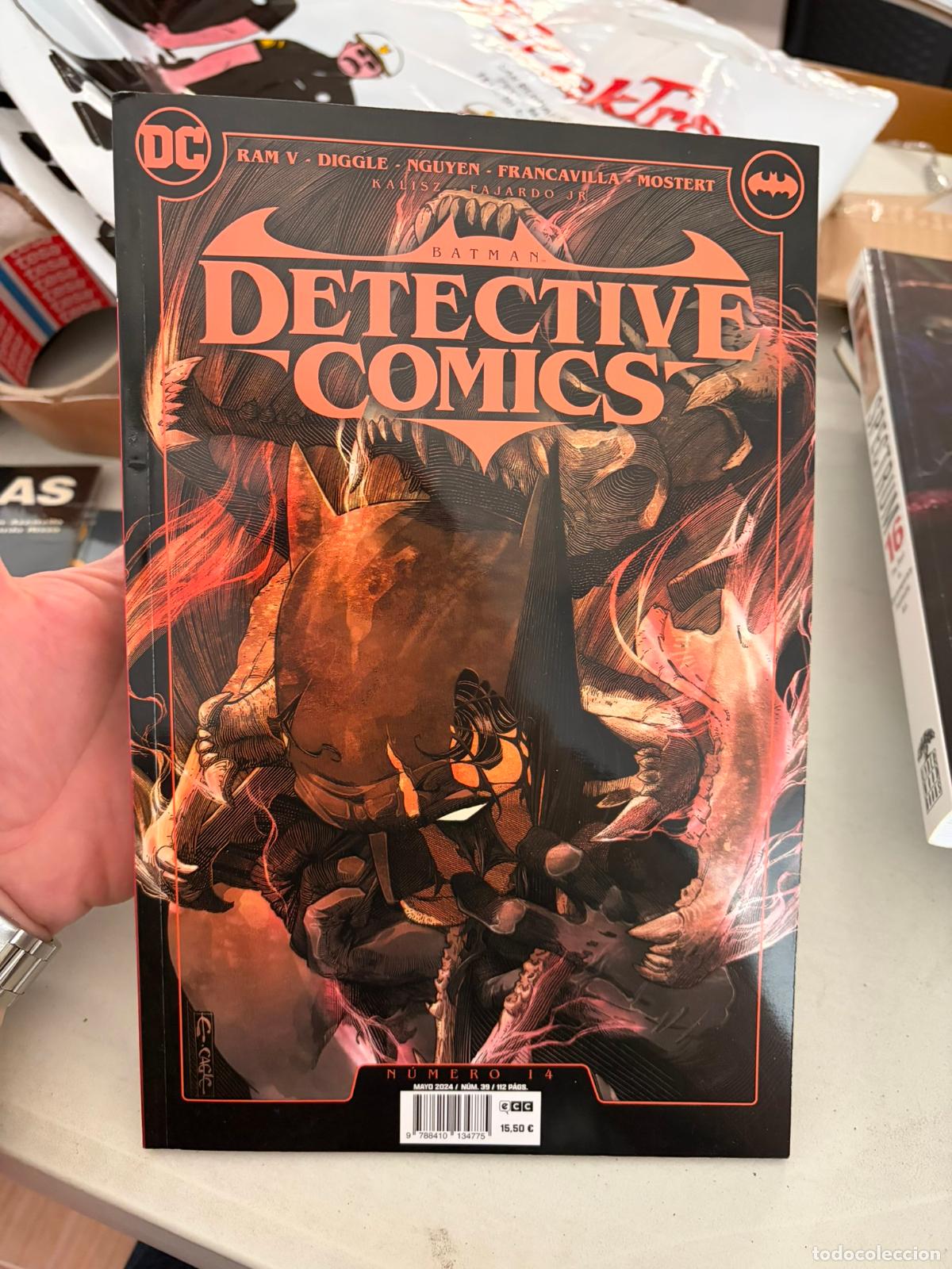 C&oacute;mics: Batman: Detective Comics n&uacute;m. 14/ 40 ECC
