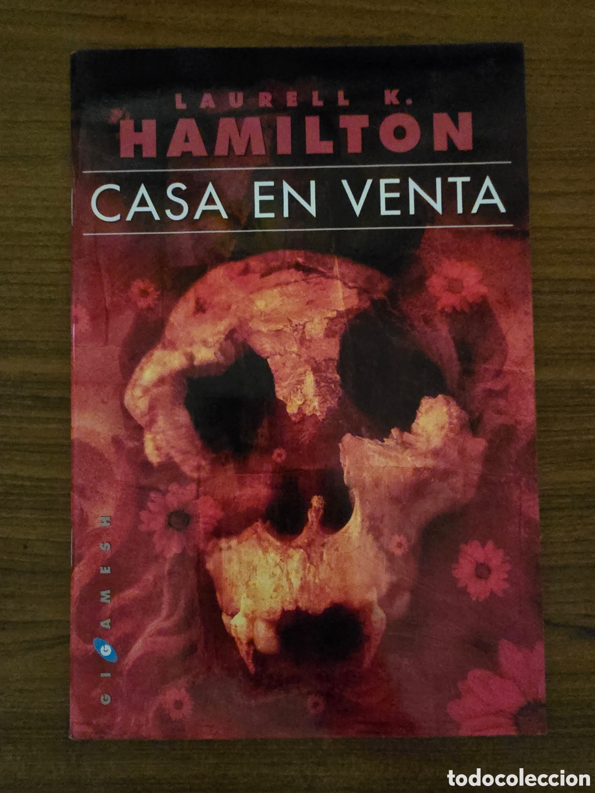 C&oacute;mics: LAURRLL K HAMILTON,CASA EN VENTA,(GIGAMESH)