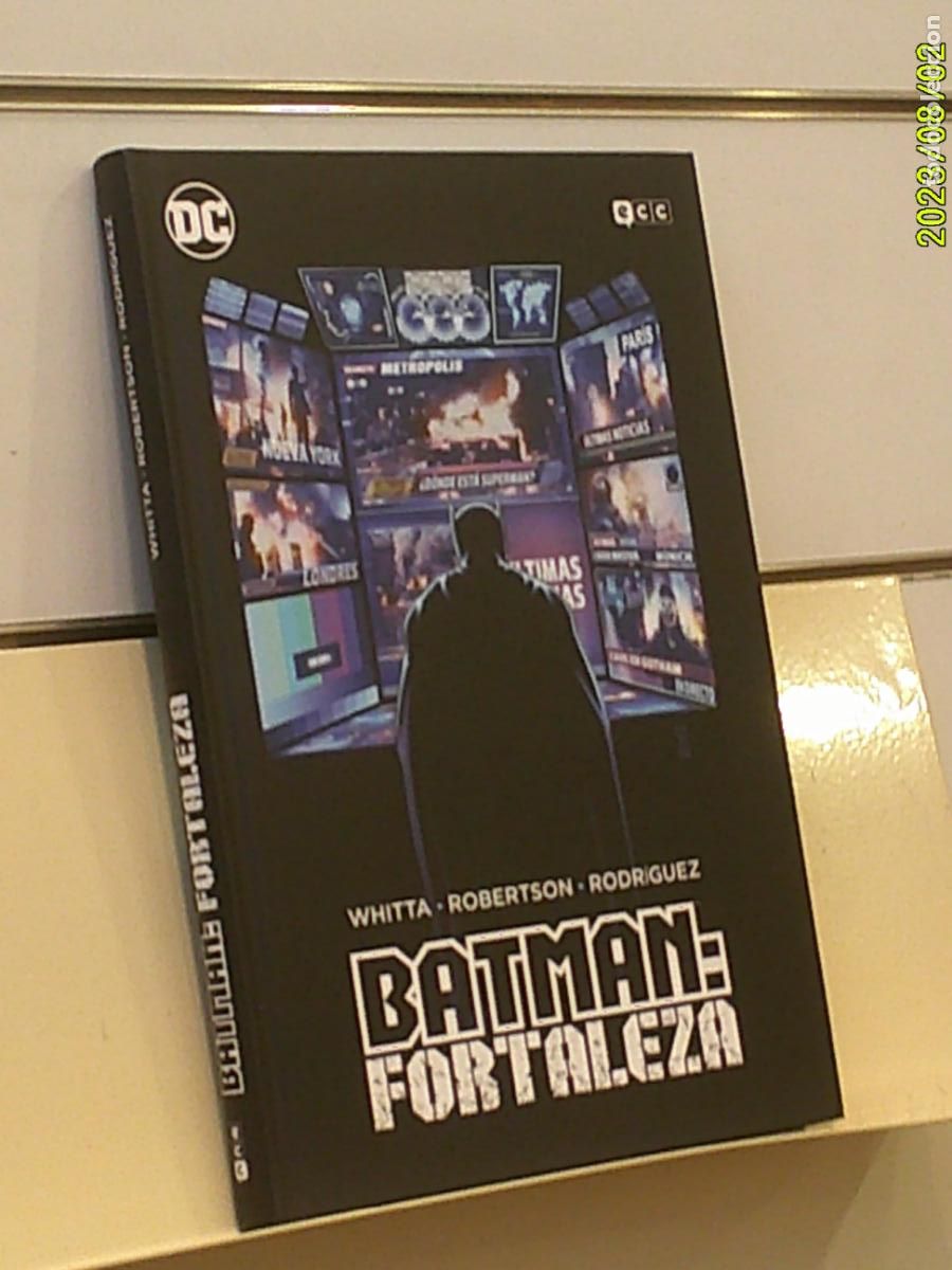 C&oacute;mics: BATMAN: FORTALEZA TOMO TAPA DURA DC - ECC OFERTA