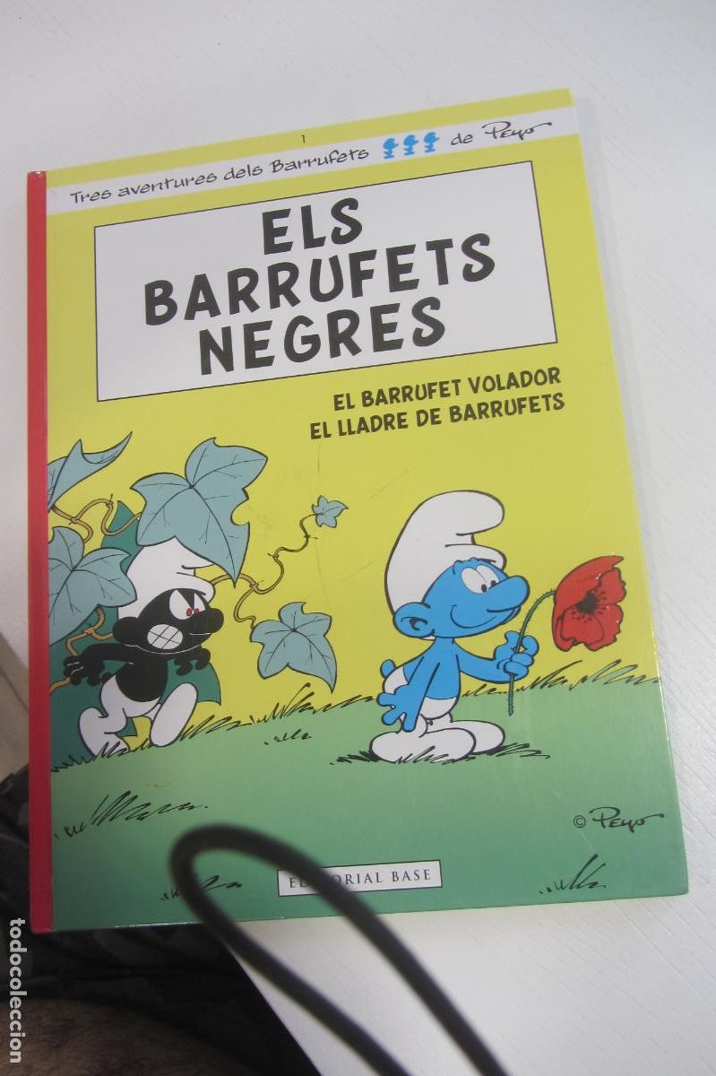 C&oacute;mics: ELS BARRUFETS 1 - ELS BARRUFETS NEGRES BASE PEYO - TAPA DURA - EN CATALA DE KIOSKO ARX376