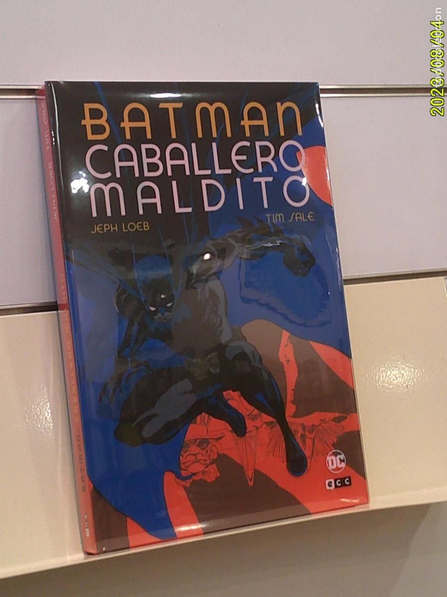 C&oacute;mics: BATMAN CABALLERO MALDITO JEPH LOEB & TIM SALE TOMO TAPA DURA CON ESTUCHE TRANSPARENTE - ECC OFERTA