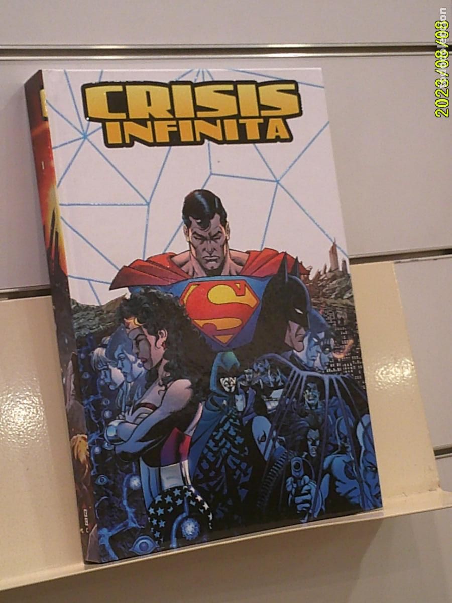 C&oacute;mics: CRISIS INFINITA VOL. 1 DE 6 TOMO TAPA DURA DC - ECC OFERTA
