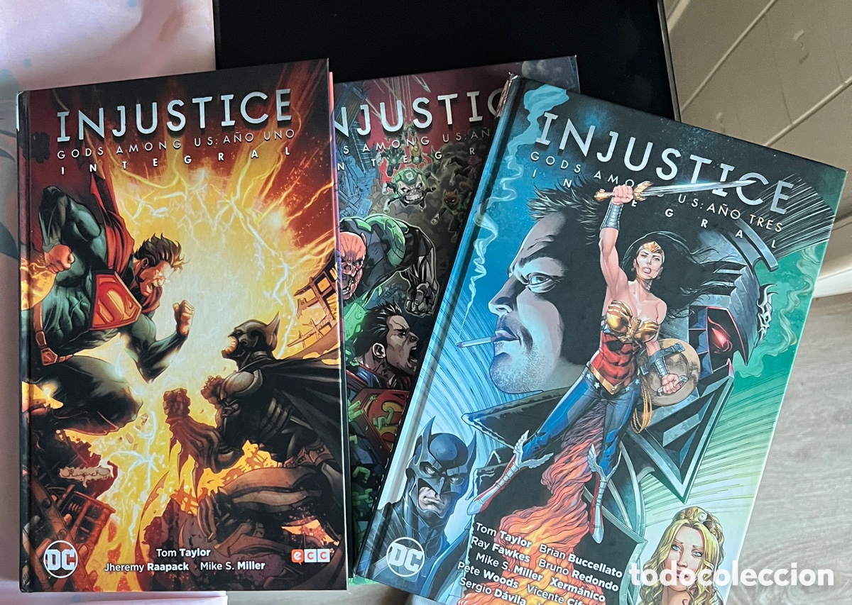 C&oacute;mics: Injustice Gods Among Us Integral A&ntilde;o 1 2 3 Tom Taylor ECC ediciones