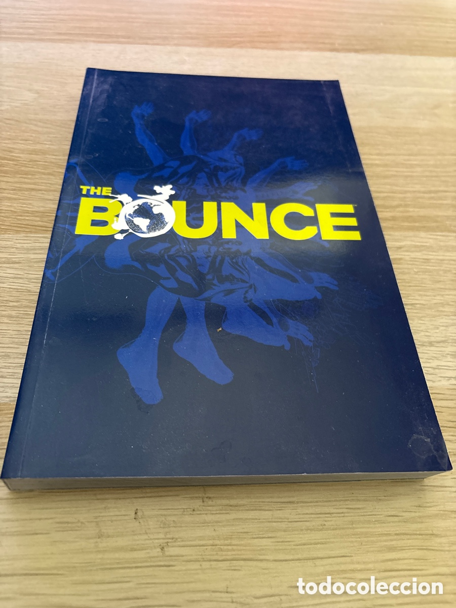 C&oacute;mics: The bounce. Mike carey
