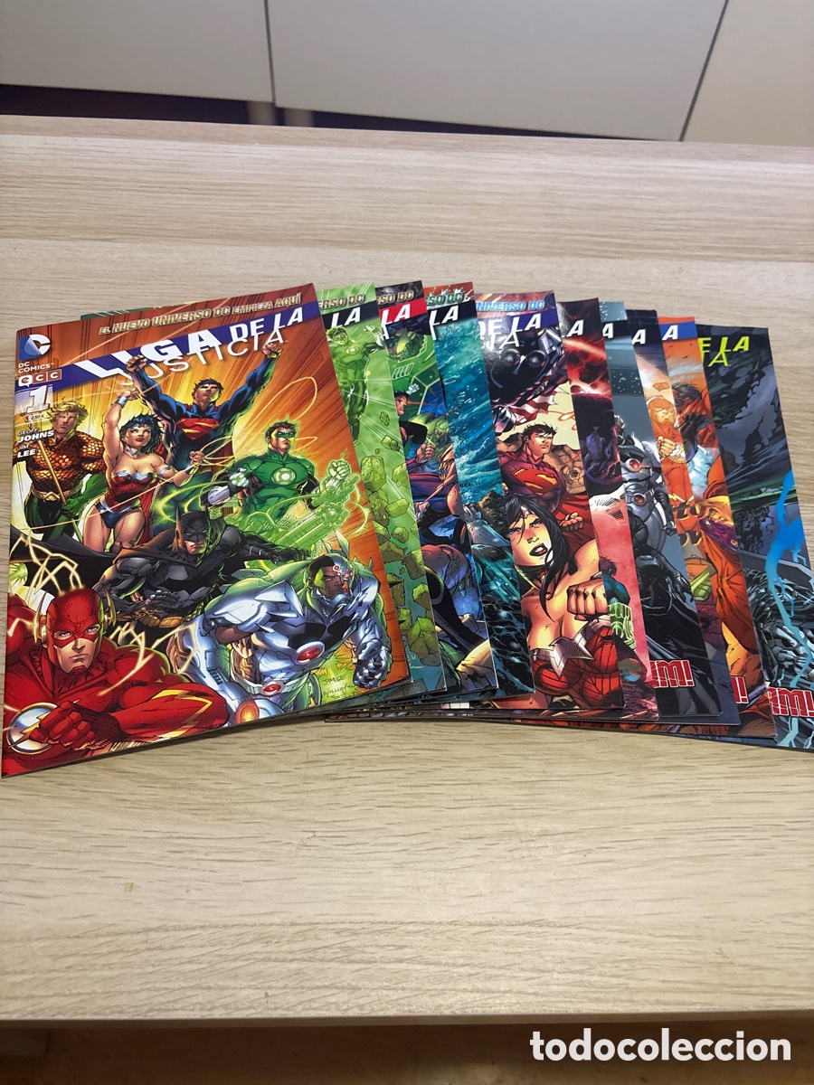 Comics: Liga de la justicia. N&uacute;meros del 1 al 10. Geoff Jones Jim Lee