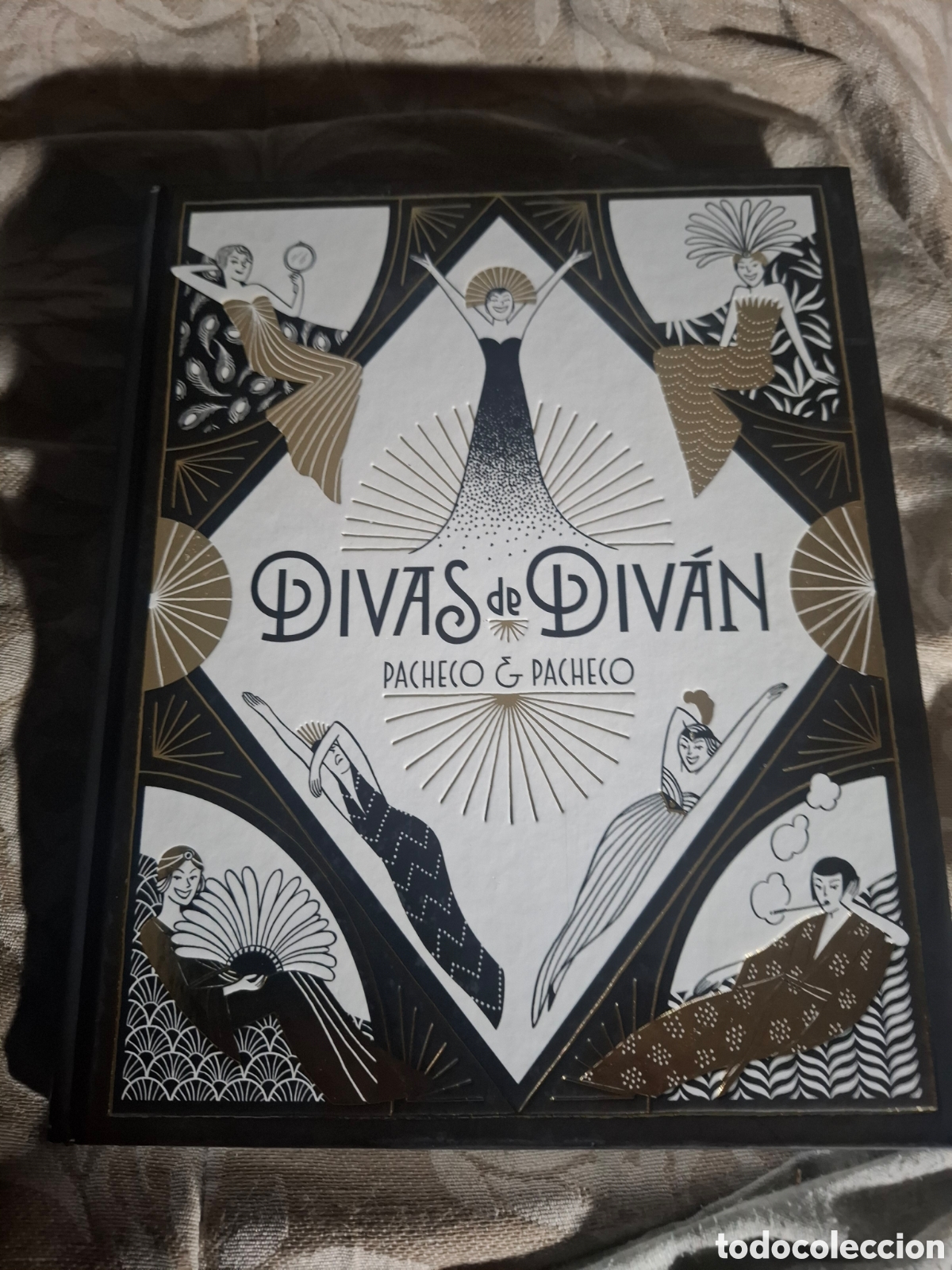 C&oacute;mics: Divas de Div&aacute;n Pacheco&Pacheco tapa dura